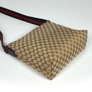 Gucci Shoulder Bag