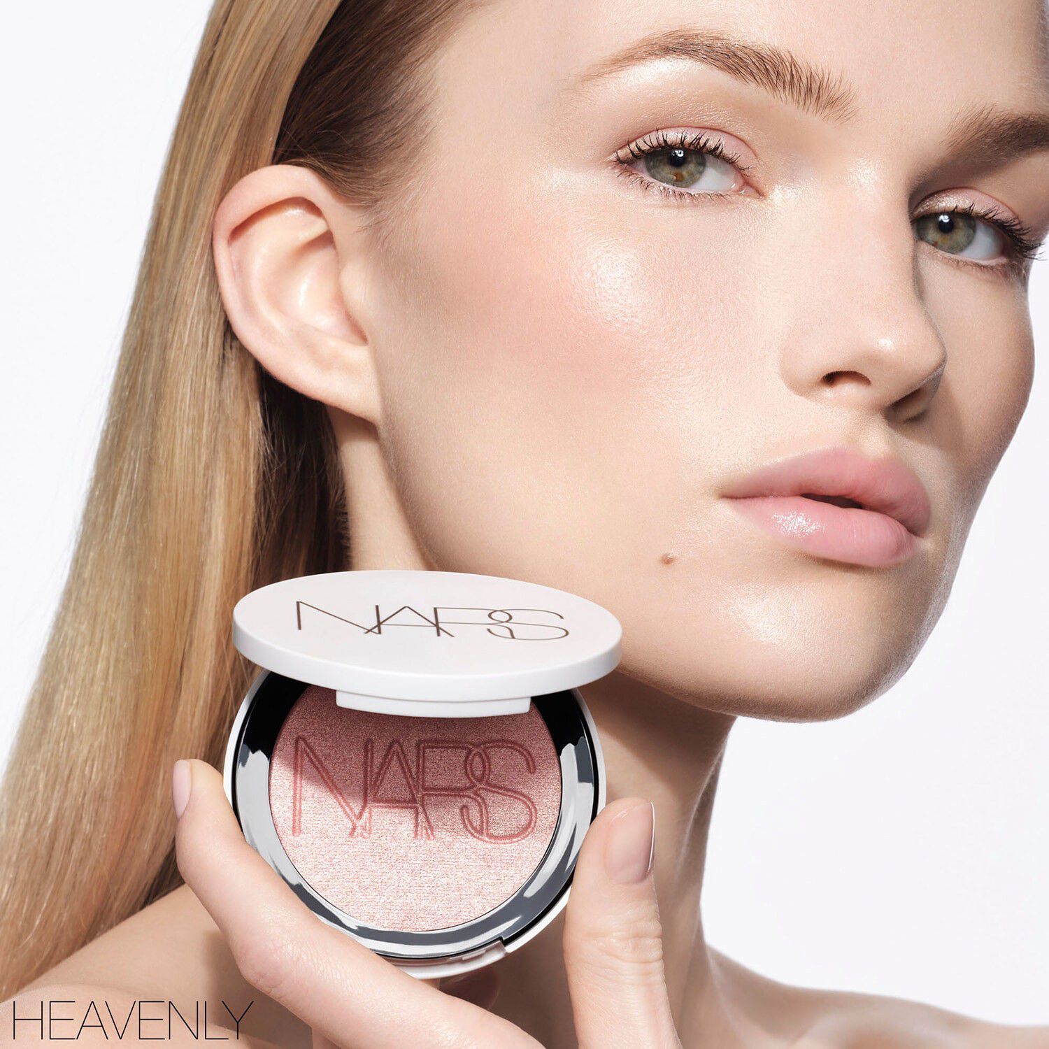 Light Reflecting Luminizing Powder - Highlighter