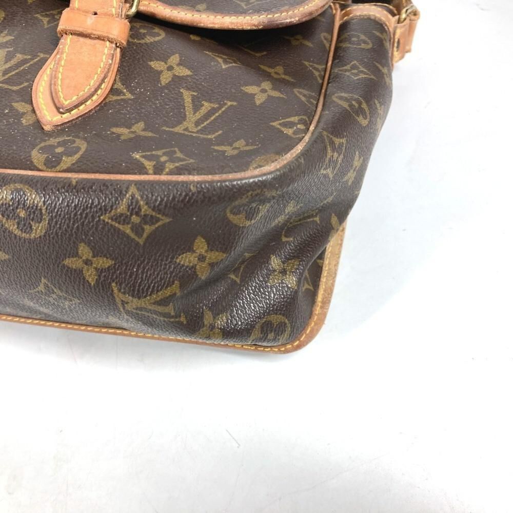 Louis Vuitton Messenger