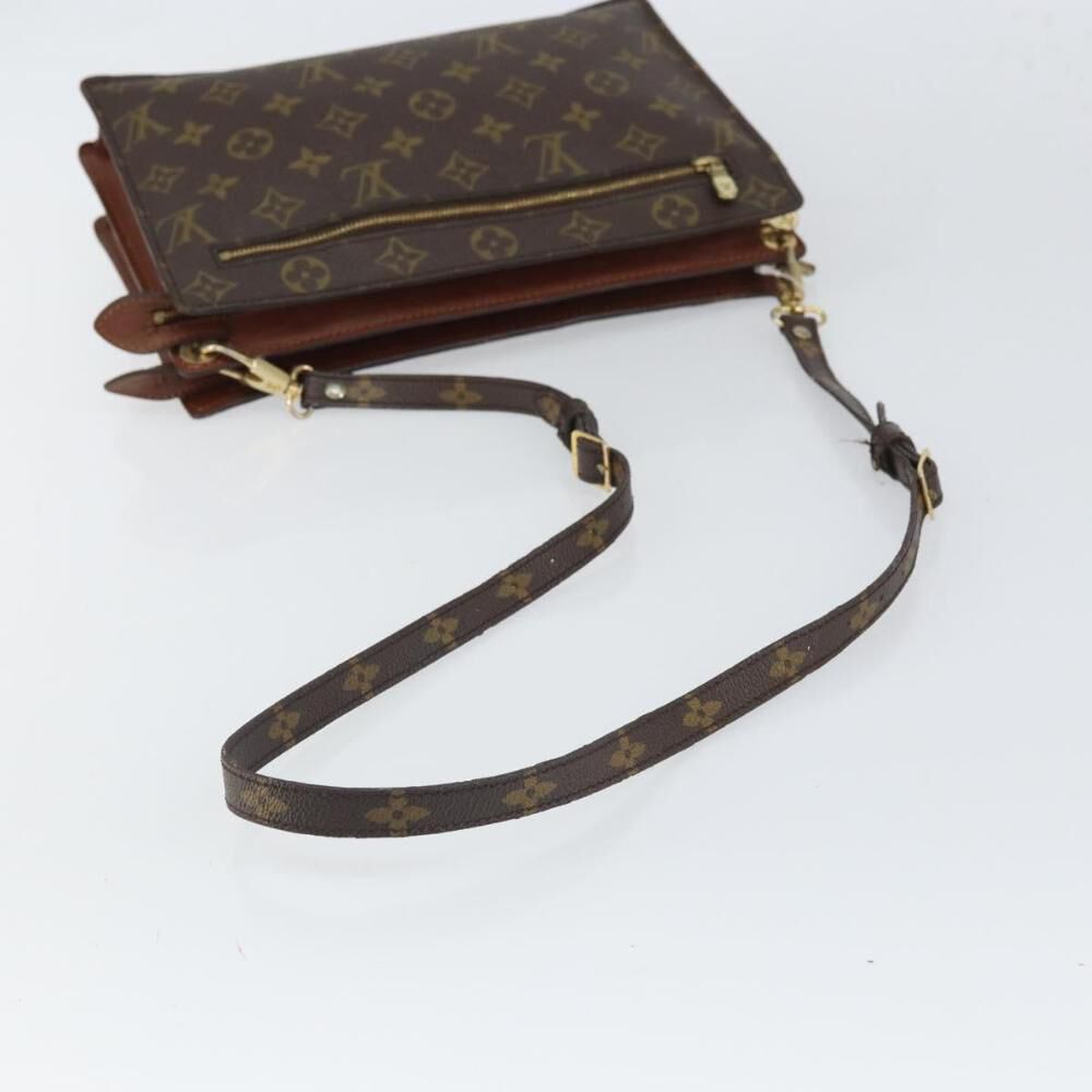 Louis Vuitton Shoulder Bags