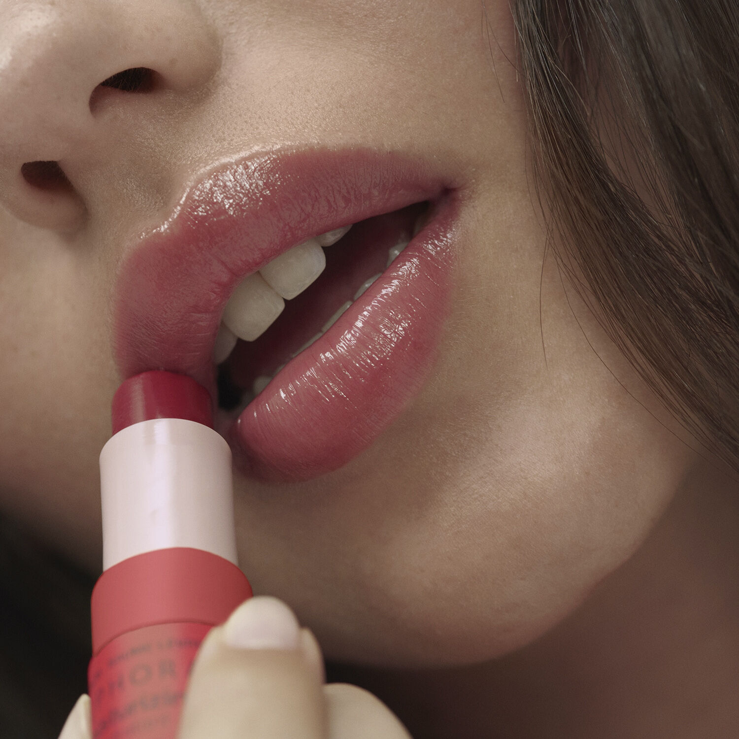 Moisturizing Lip Balm 8 Hours Hydration