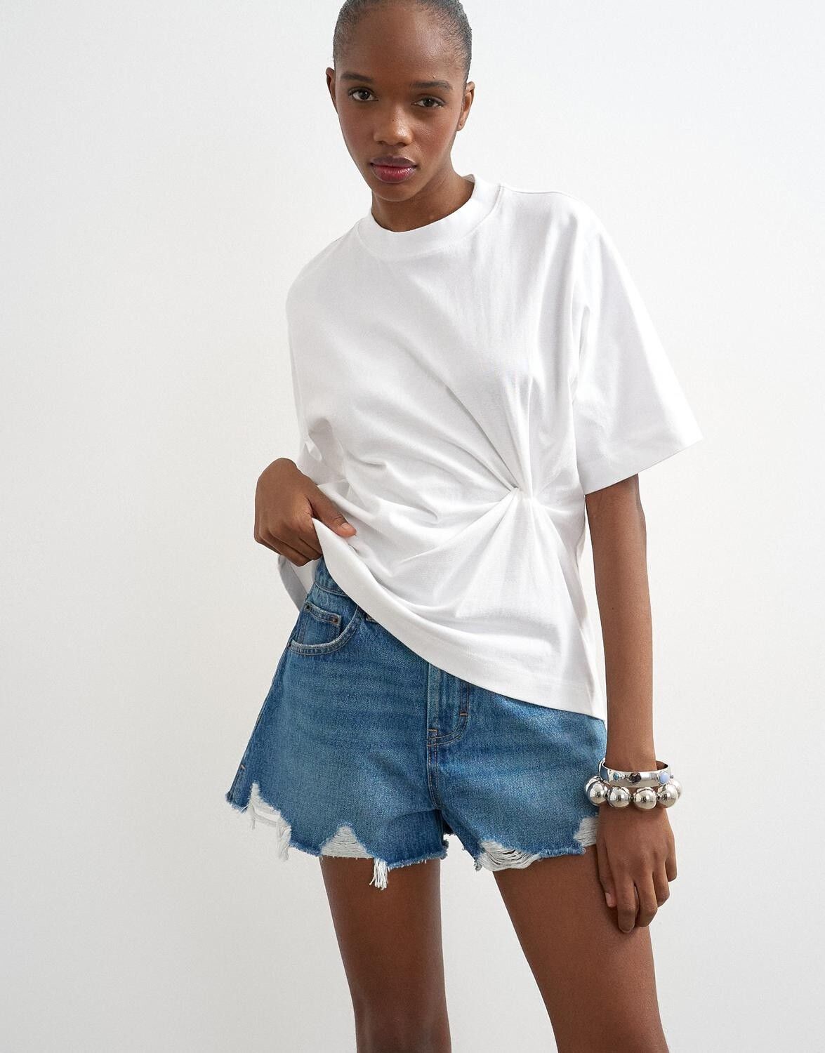 TSOLIVIA DISTRESSED DENIM SHORTS DN