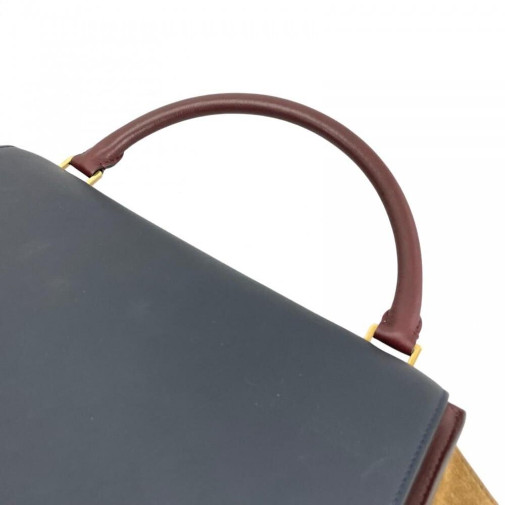 C&eacute;line Trapeze