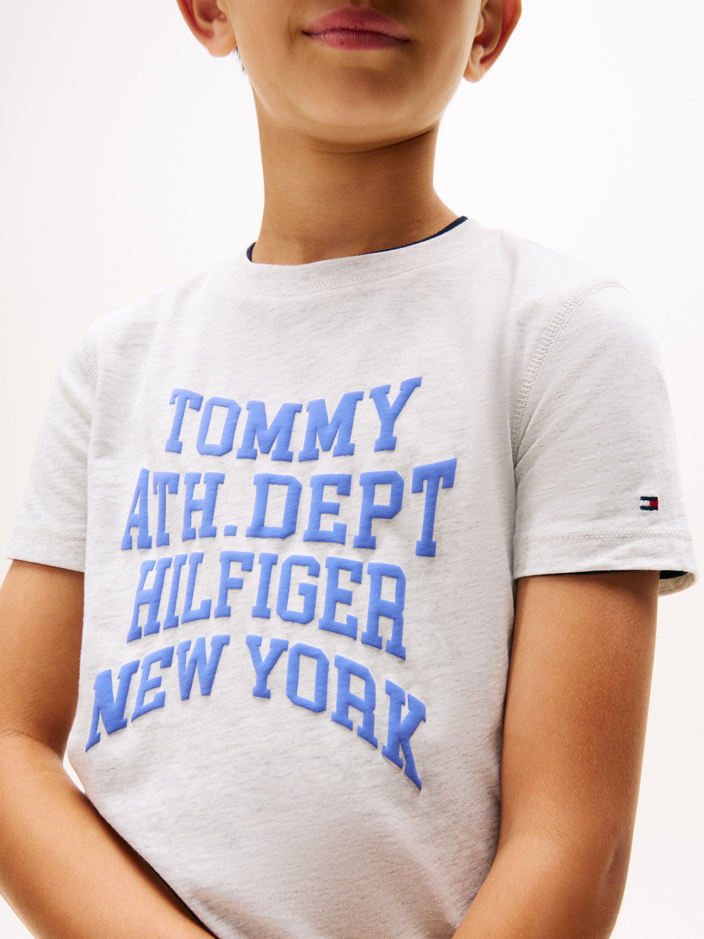 ATHLETIC VARSITY PRINT TEE SS