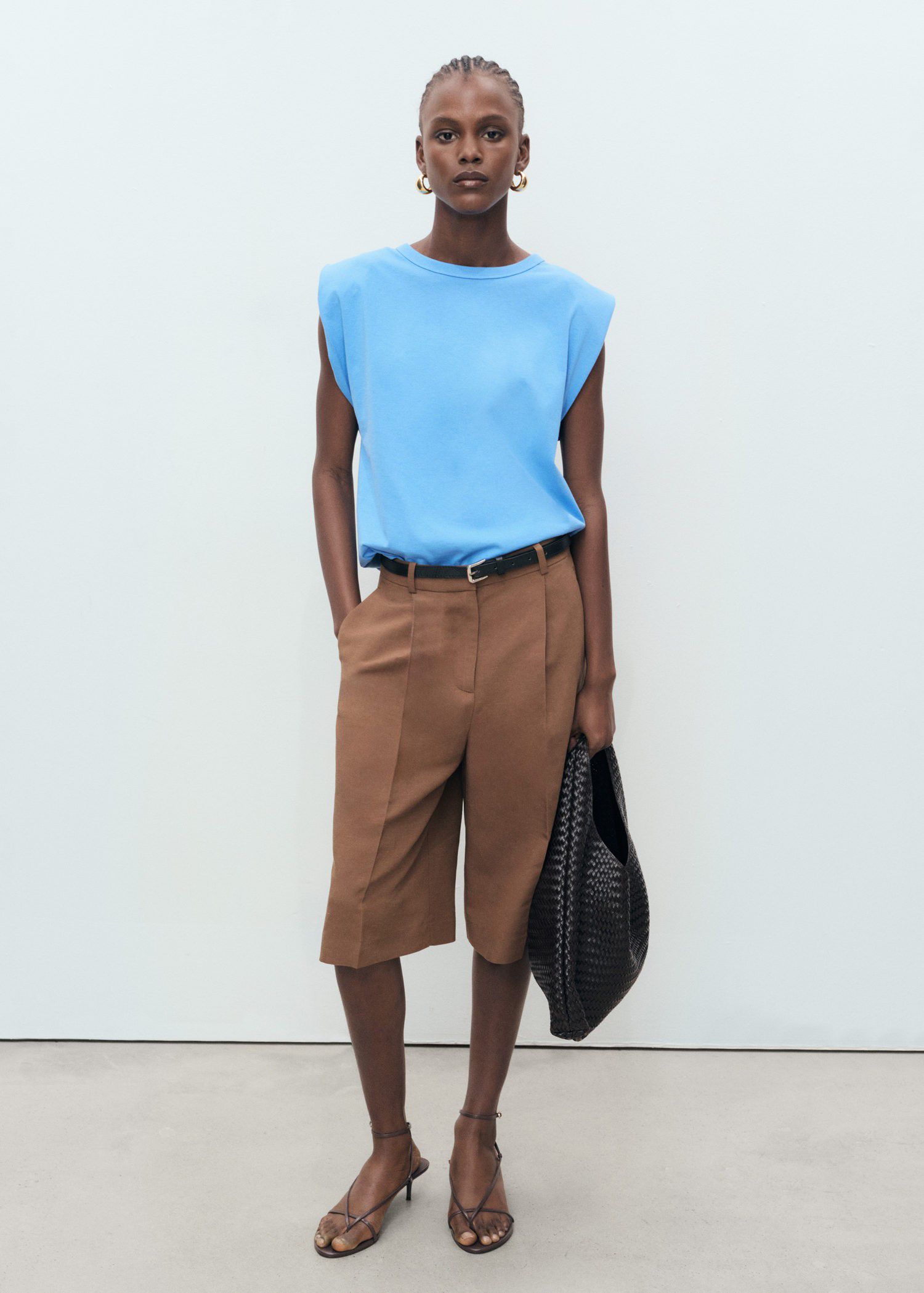 Short-sleeved cotton t-shirt