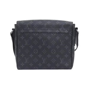 Louis Vuitton District