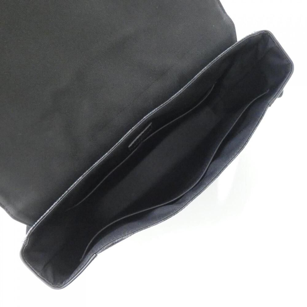 Louis Vuitton District