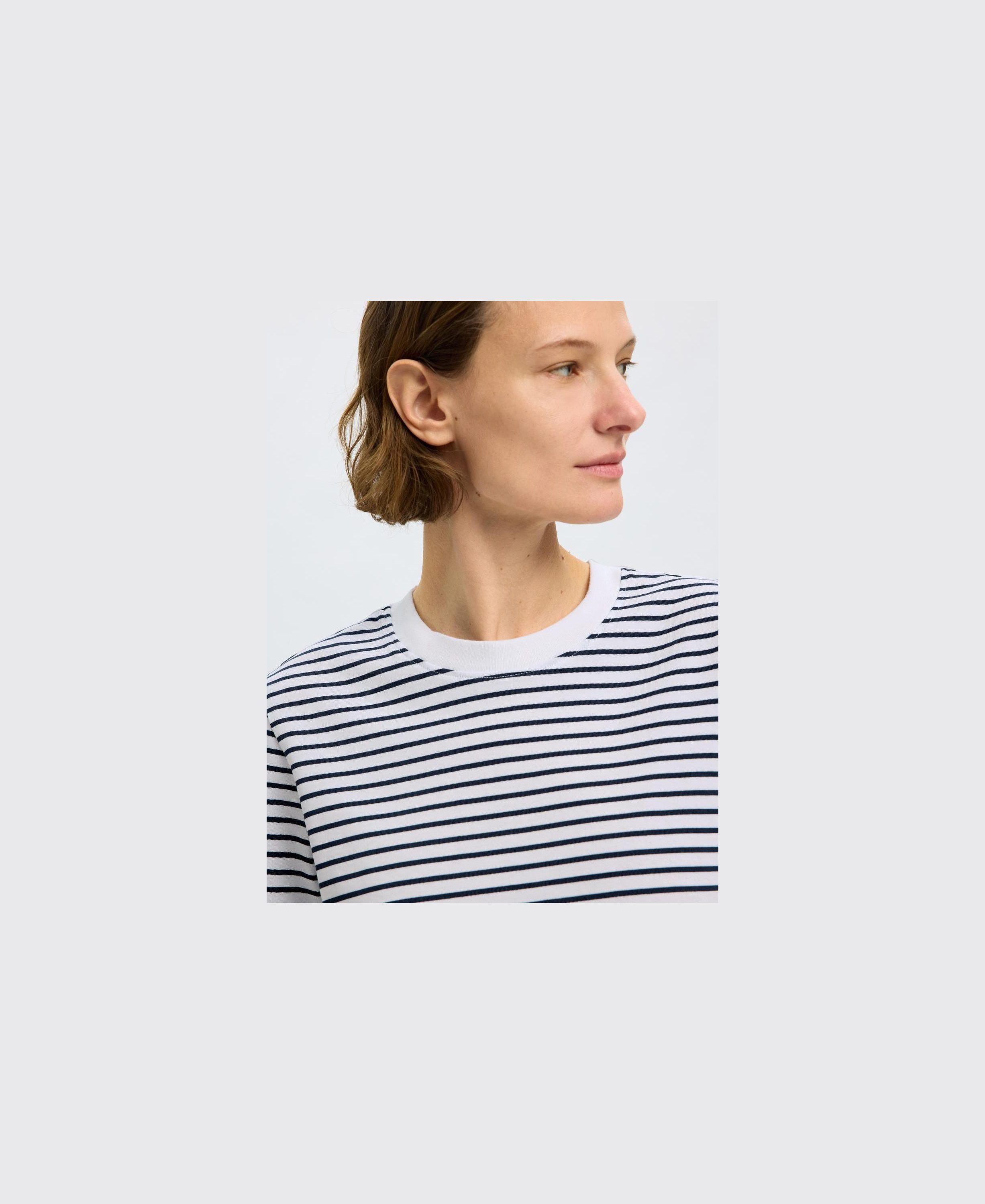 SLFESSENTIAL SS STRIPED BOXY TEE NO