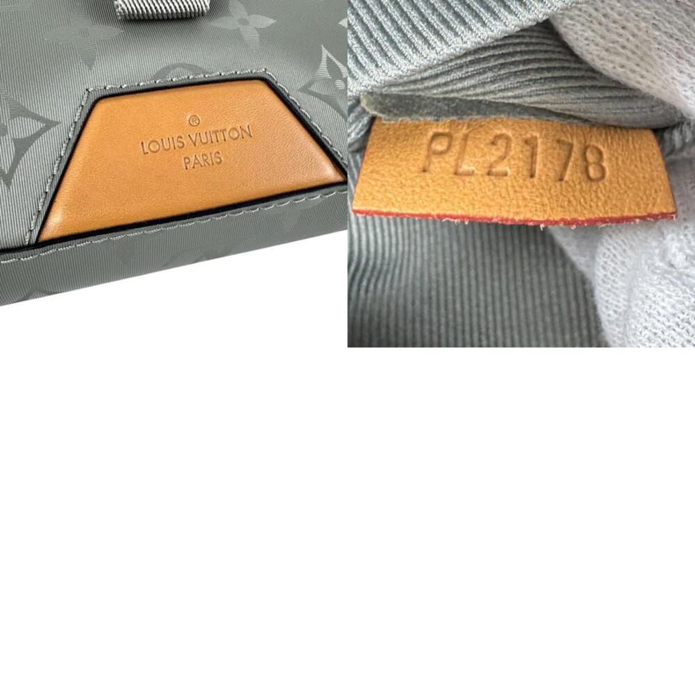 Louis Vuitton Shoulder Bags