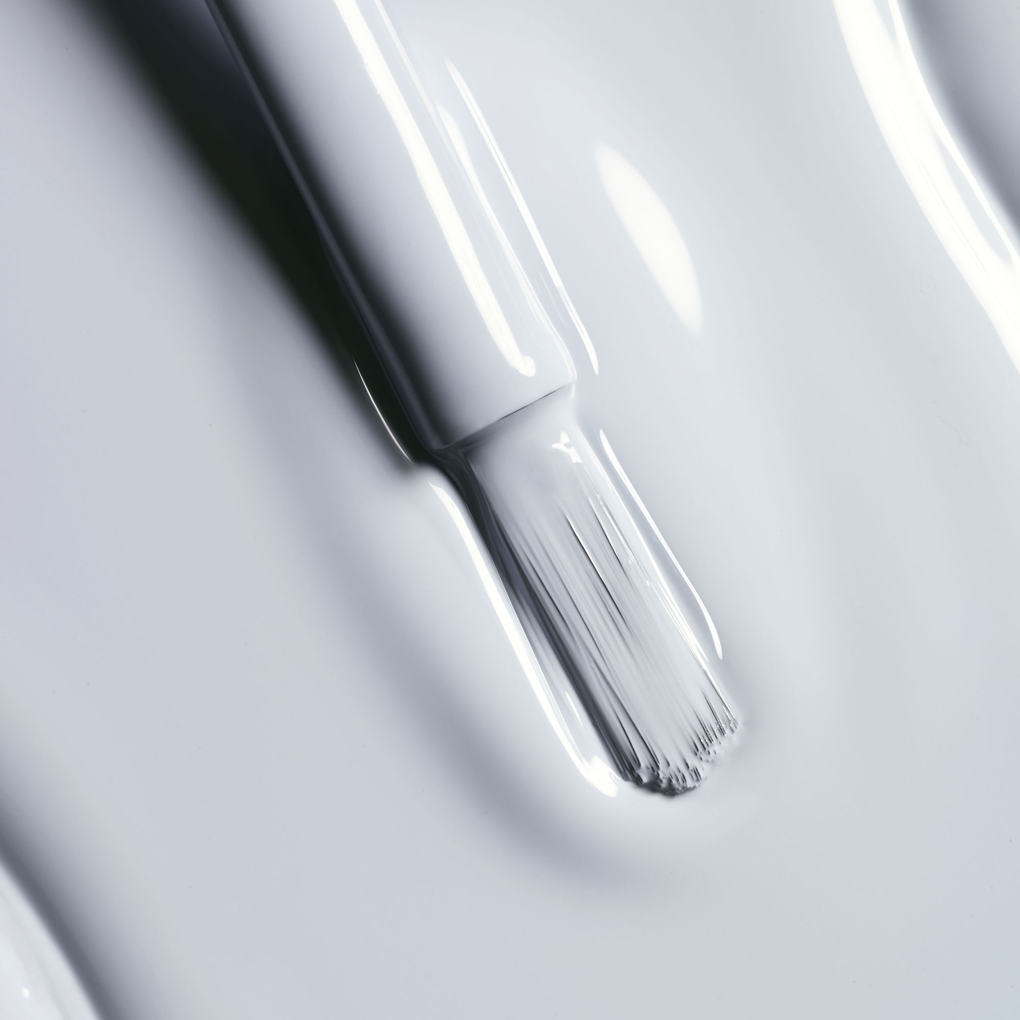 LANGTIDSHOLDBAR FARVE TIL NEGLE