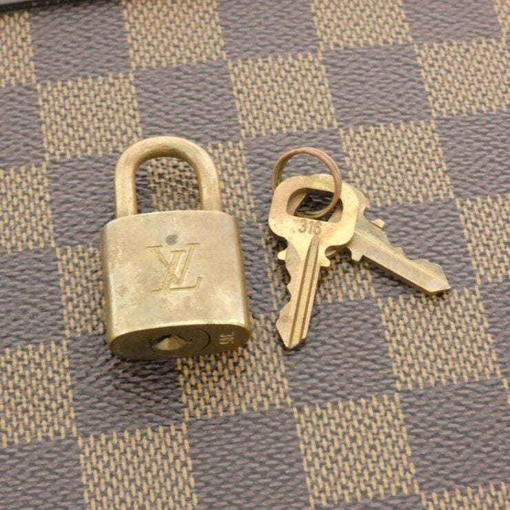 Louis Vuitton Nolita