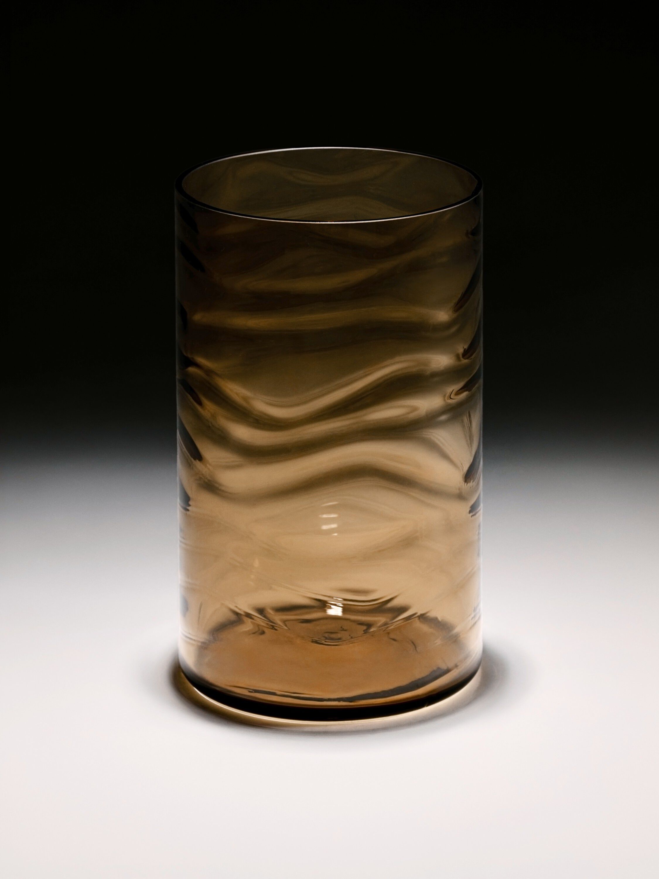 Unda vase 250mm shadow