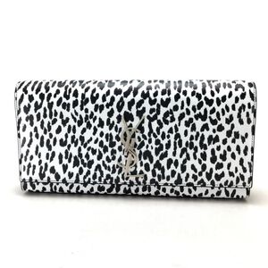 Yves Saint Laurent Clutch