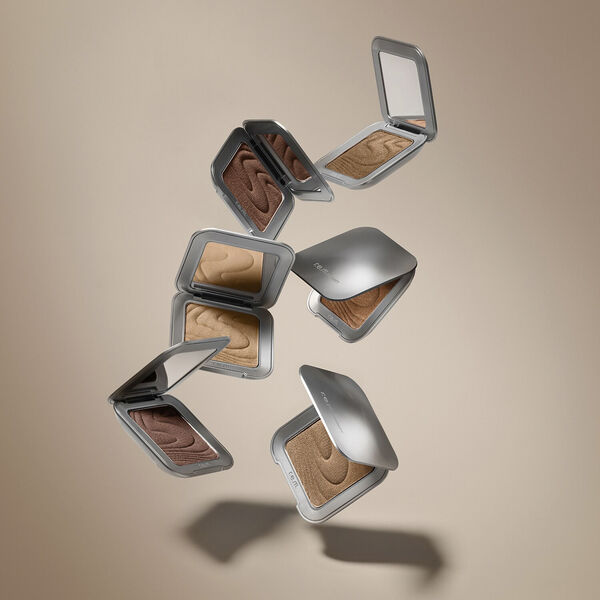 Hypernova Satin Matte Bronzer