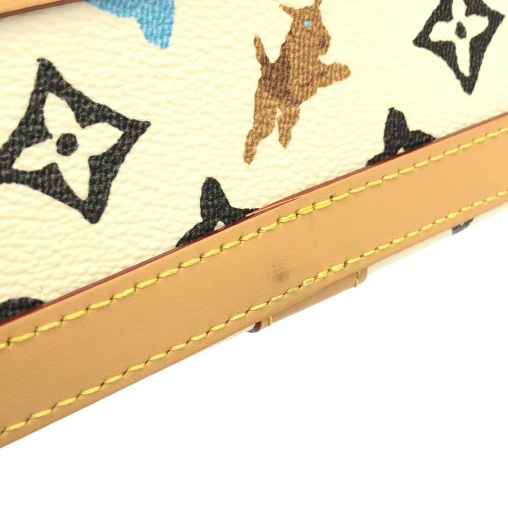 Louis Vuitton Shoulder Bags