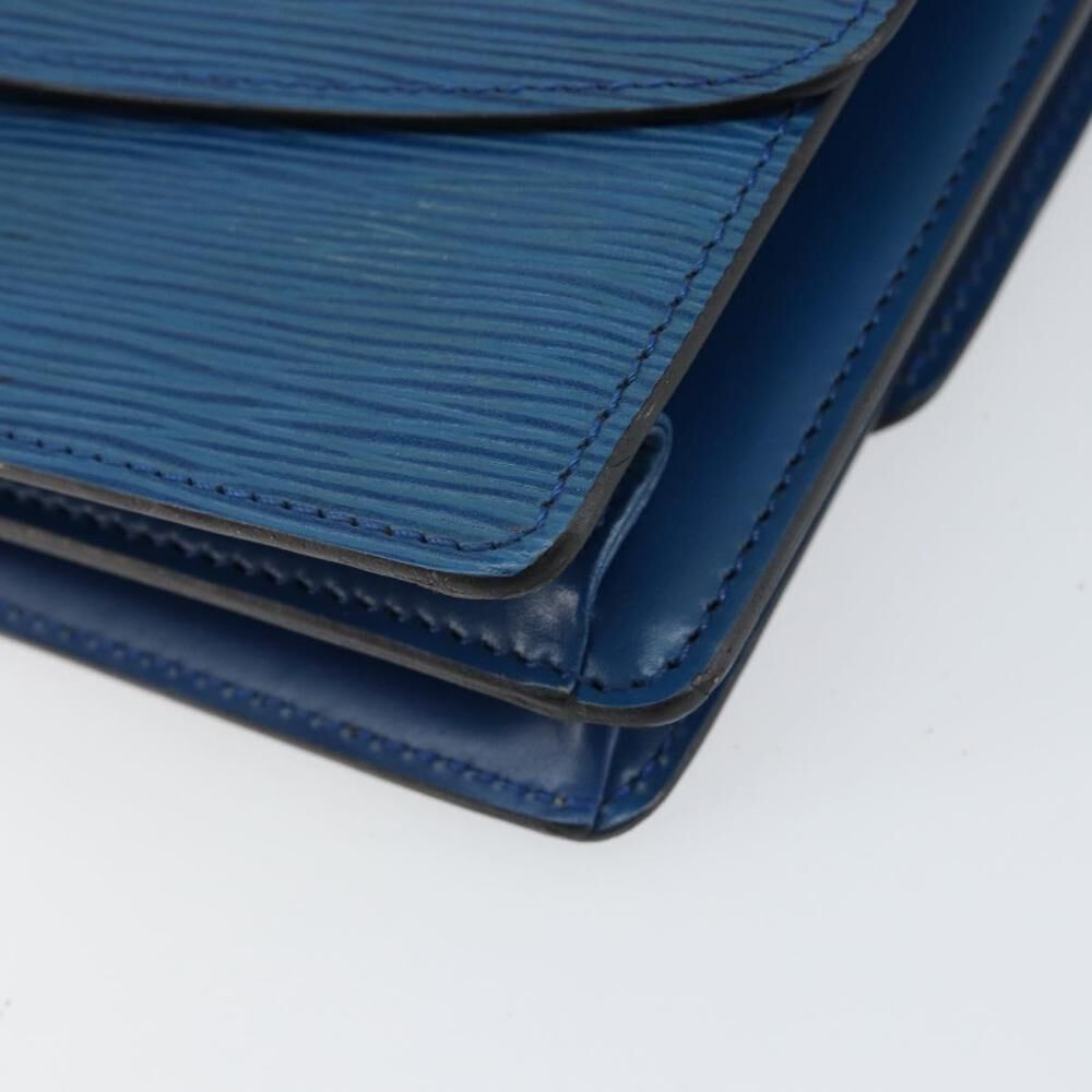 Louis Vuitton Shoulder Bags