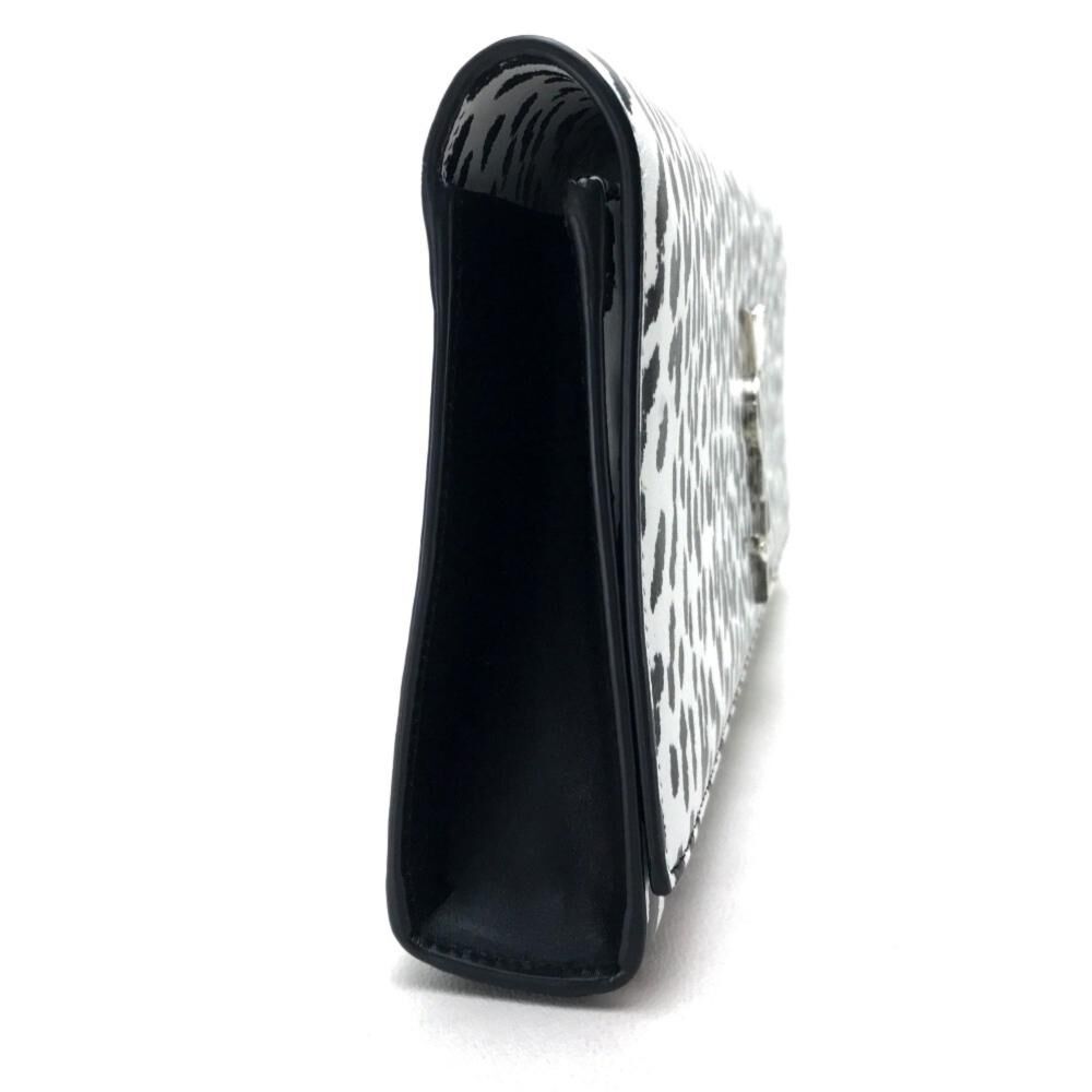 Yves Saint Laurent Clutch