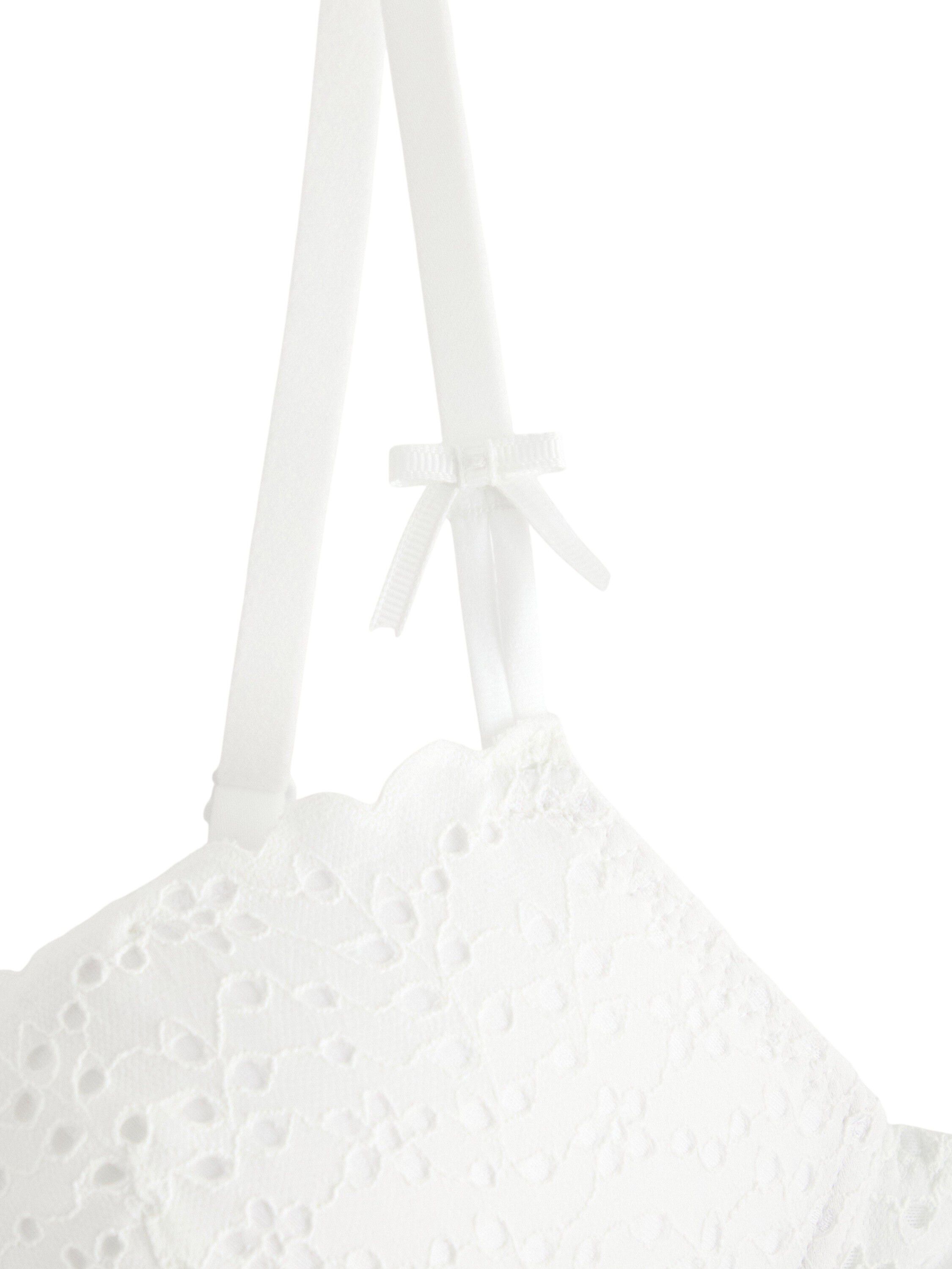 Pushup-bh med broderie anglaise