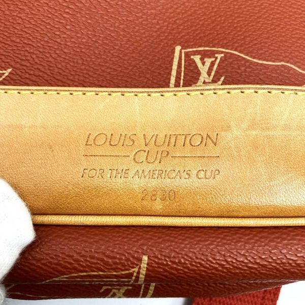 Louis Vuitton Messenger