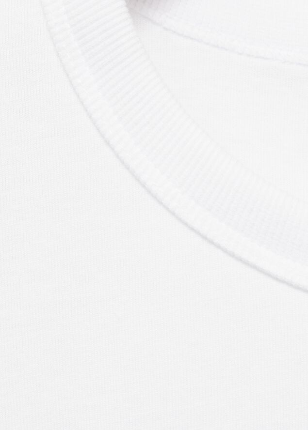 Short-sleeved cotton t-shirt