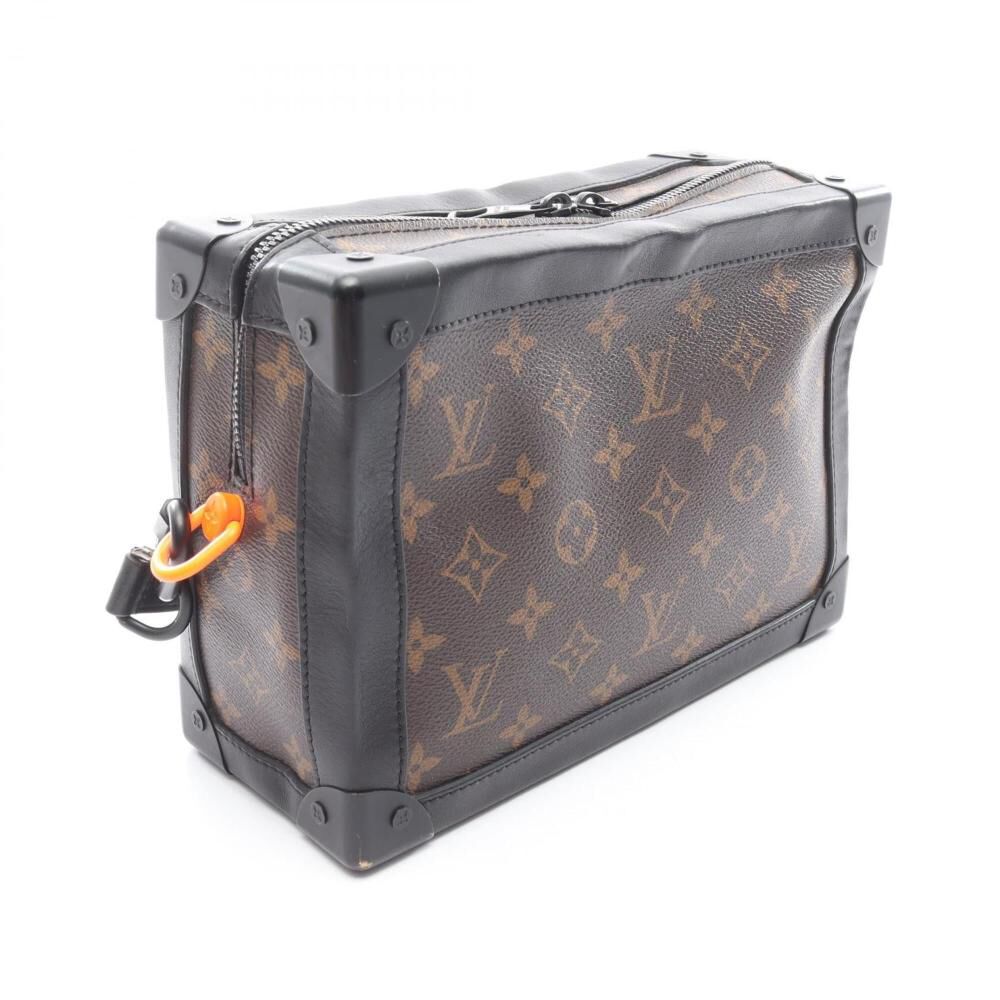 Louis Vuitton Shoulder Bags