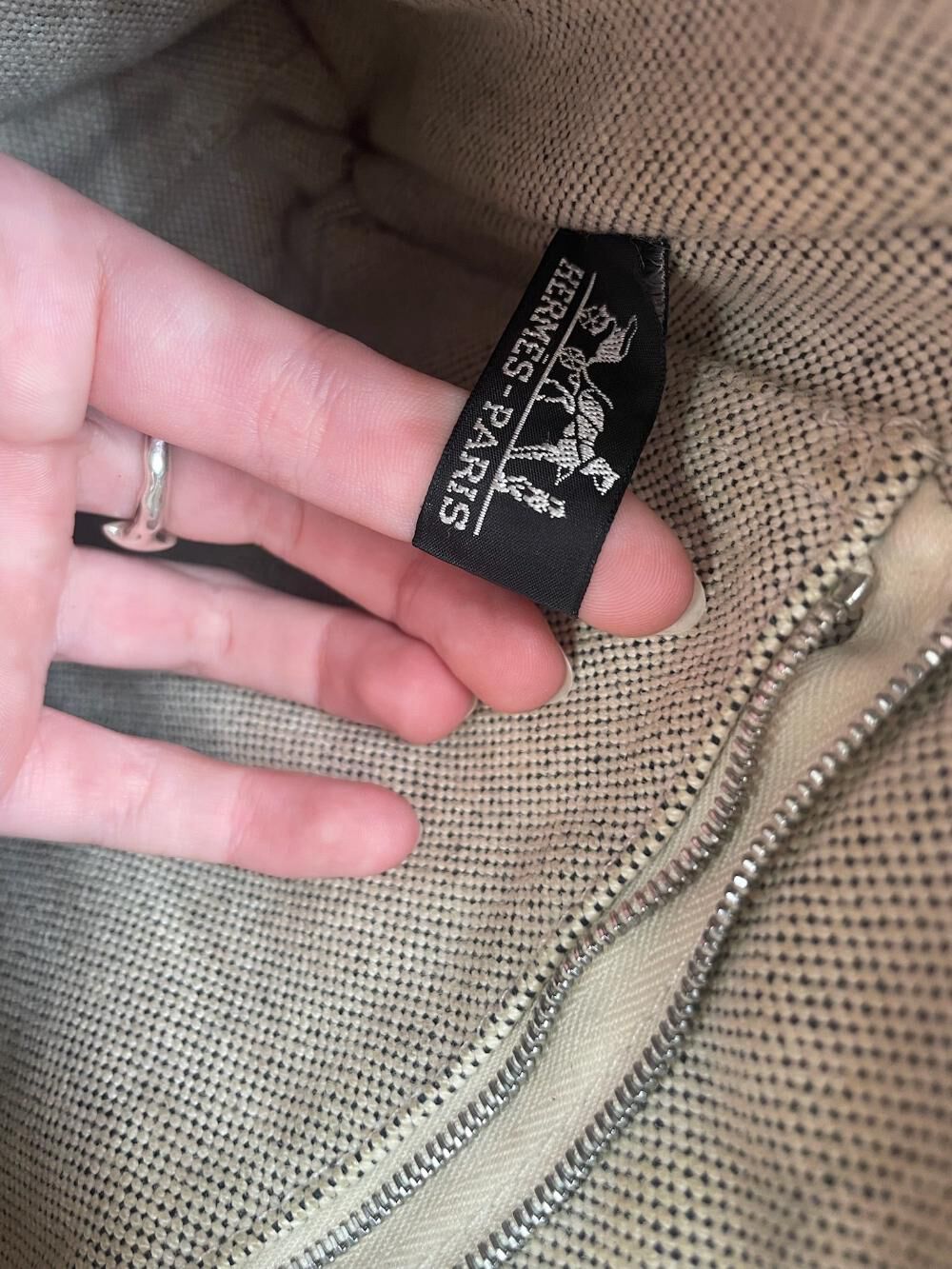 Herm&egrave;s Shoulder Bag