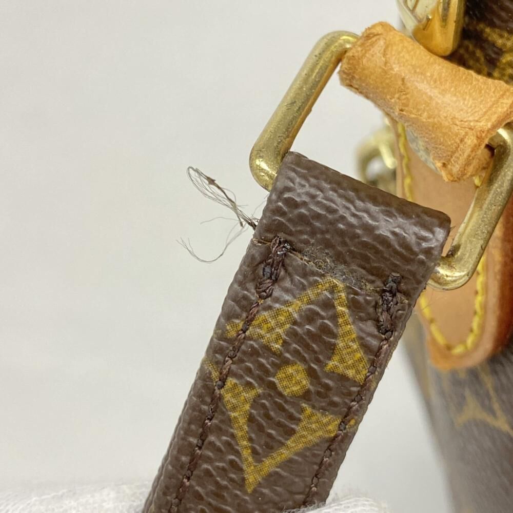 Louis Vuitton Shoulder Bags