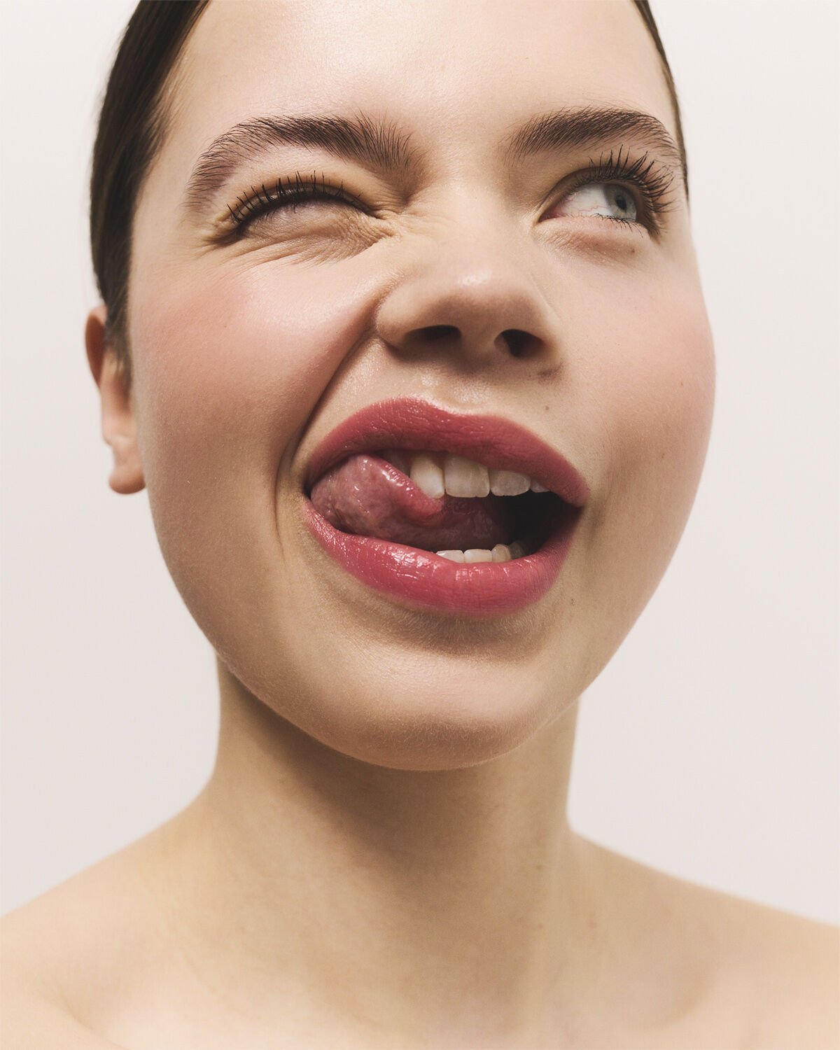 Skin Glow Tinted Beauty Balm Contour