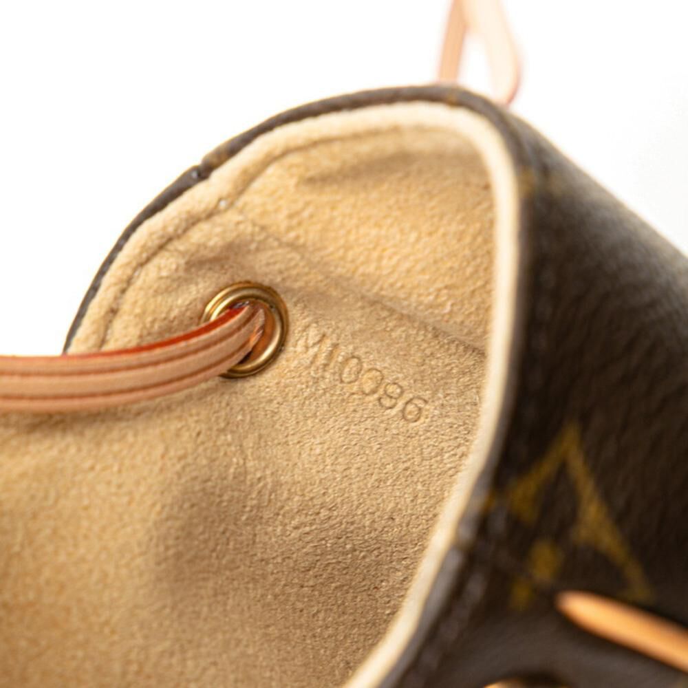 Louis Vuitton Shoulder Bags