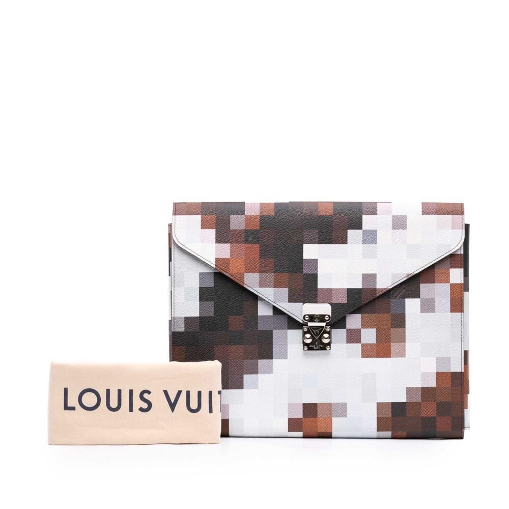 Louis Vuitton Clutch