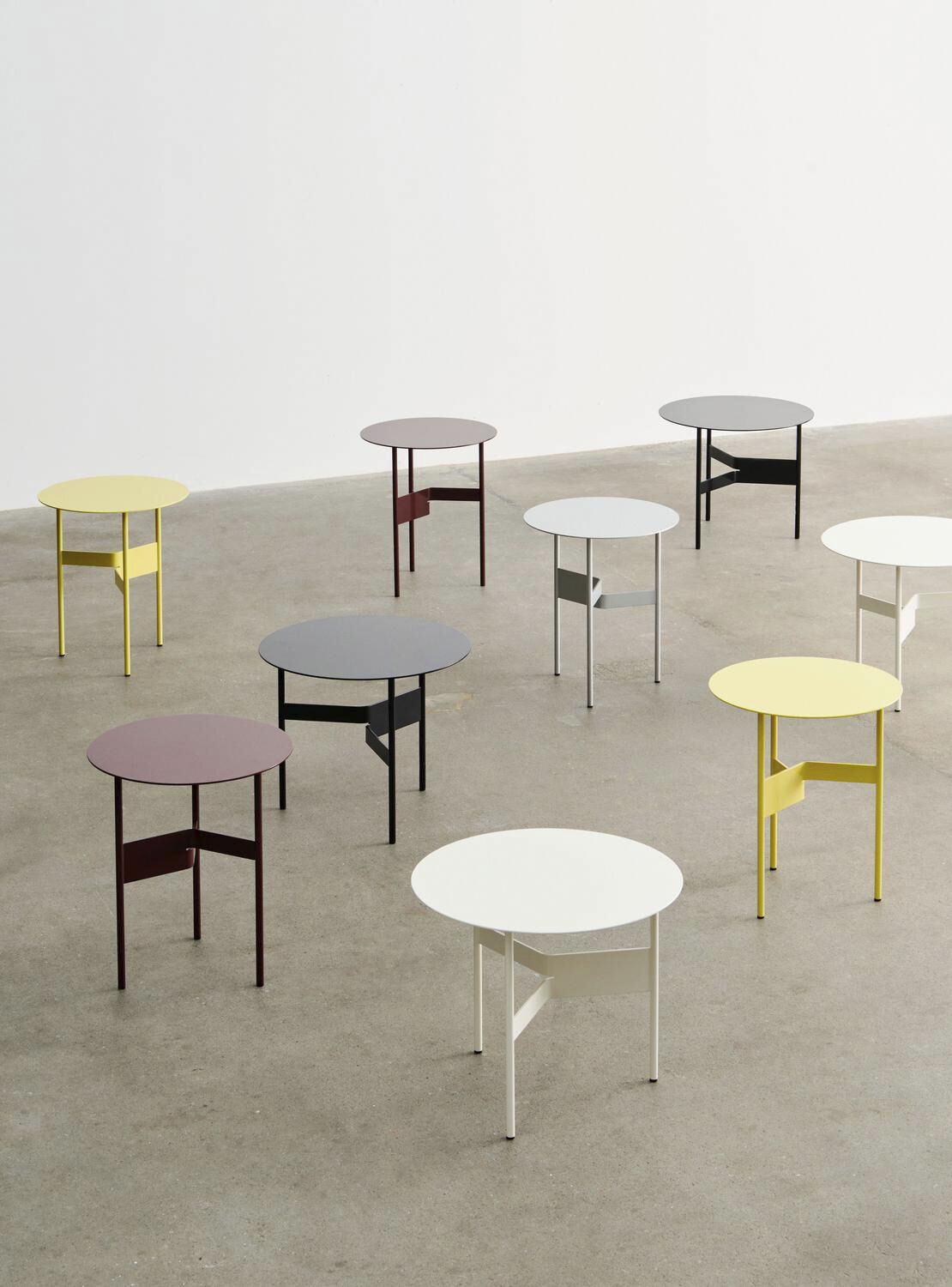 Shim Coffee Table-&Oslash;45 x H51-Bordeau