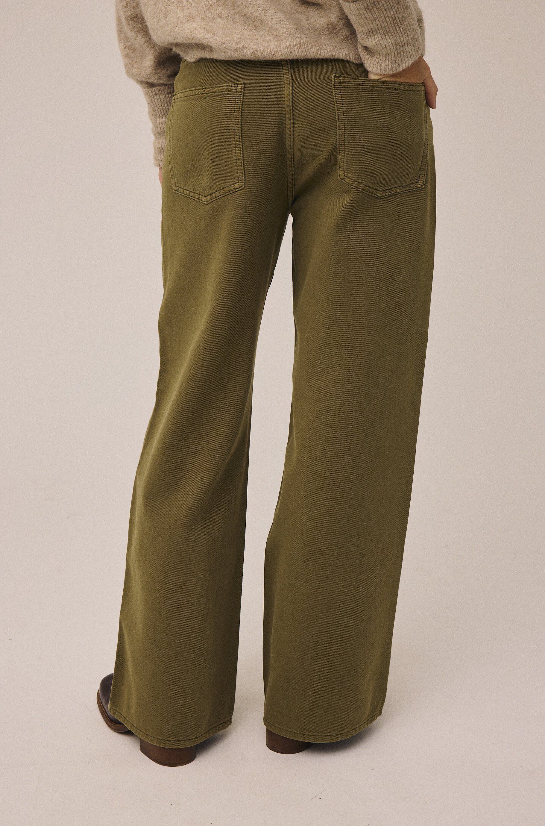 Emma M123 Wide