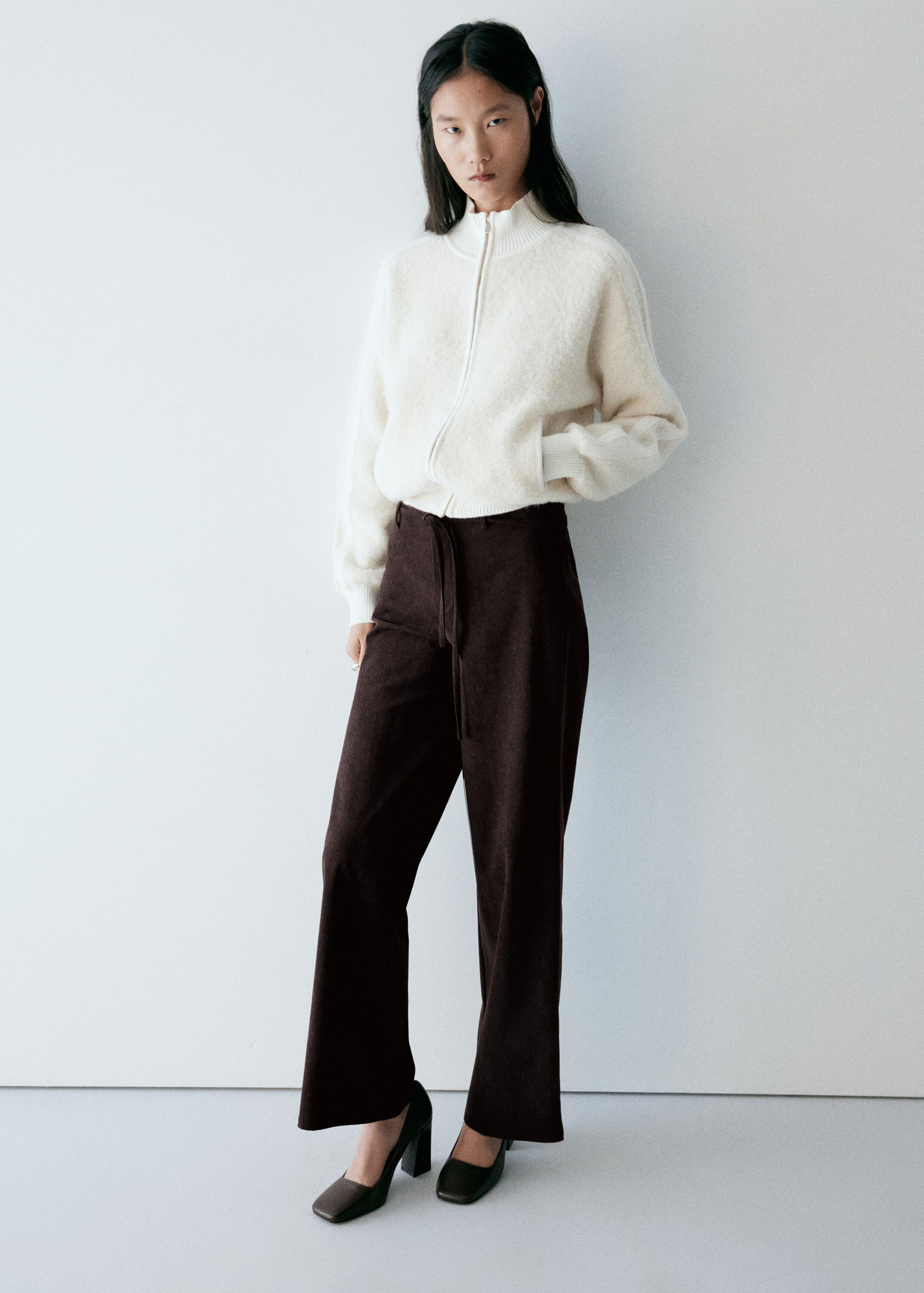 Corduroy trousers with drawstring