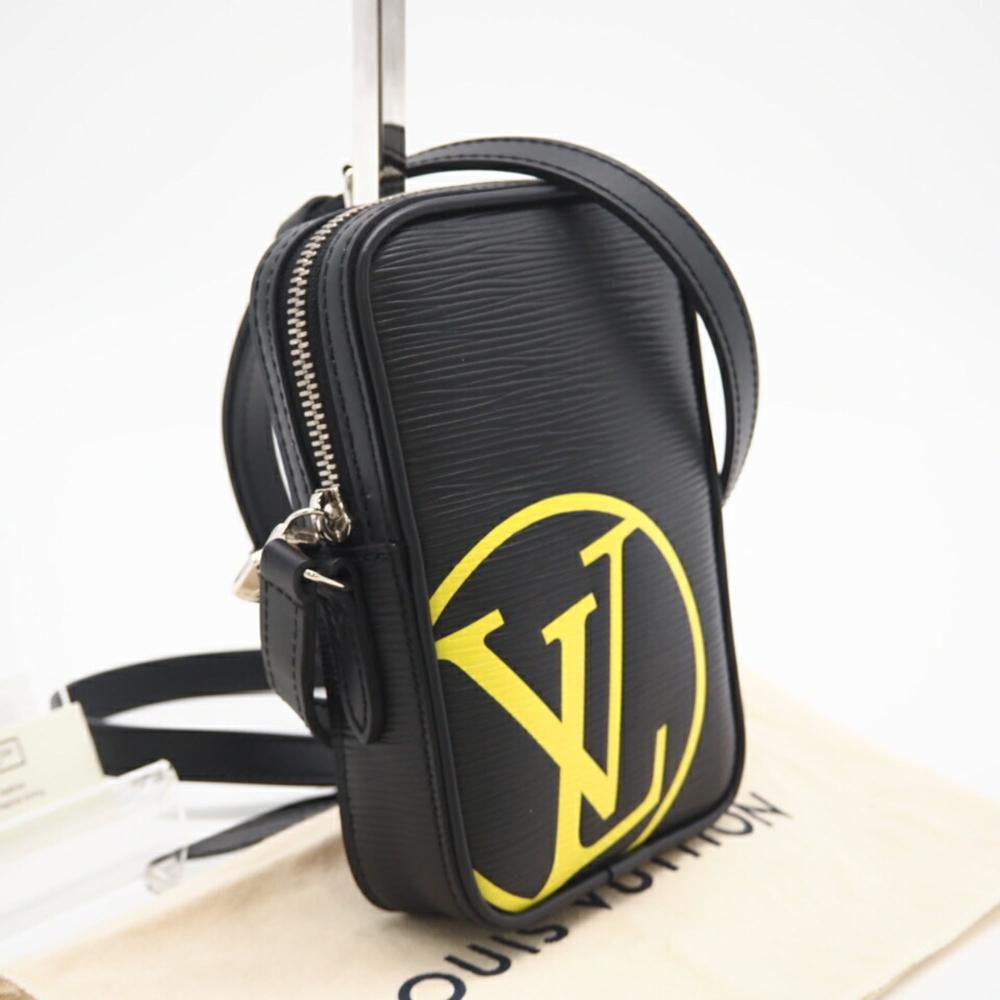 Louis Vuitton Shoulder Bags