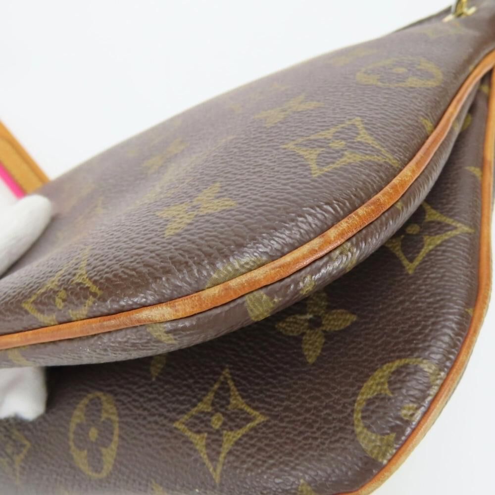 Louis Vuitton Shoulder Bags
