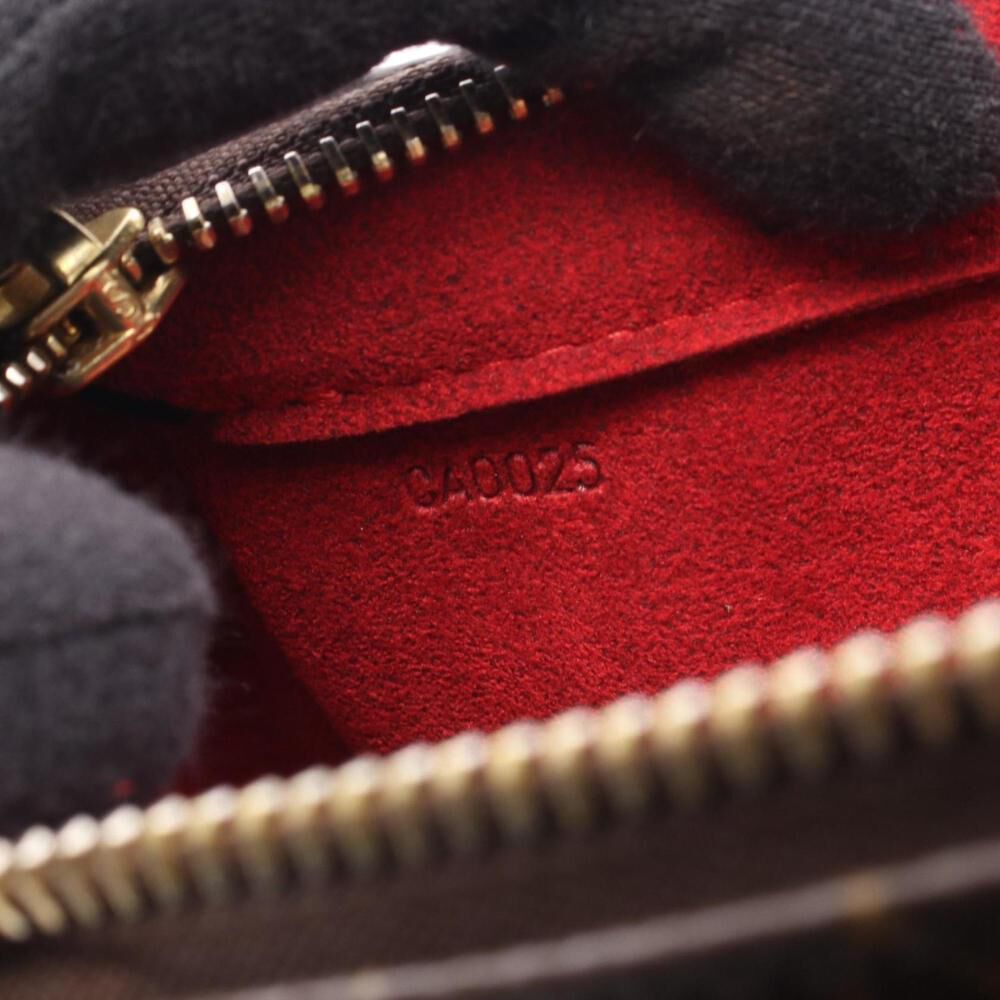 Louis Vuitton Shoulder Bags