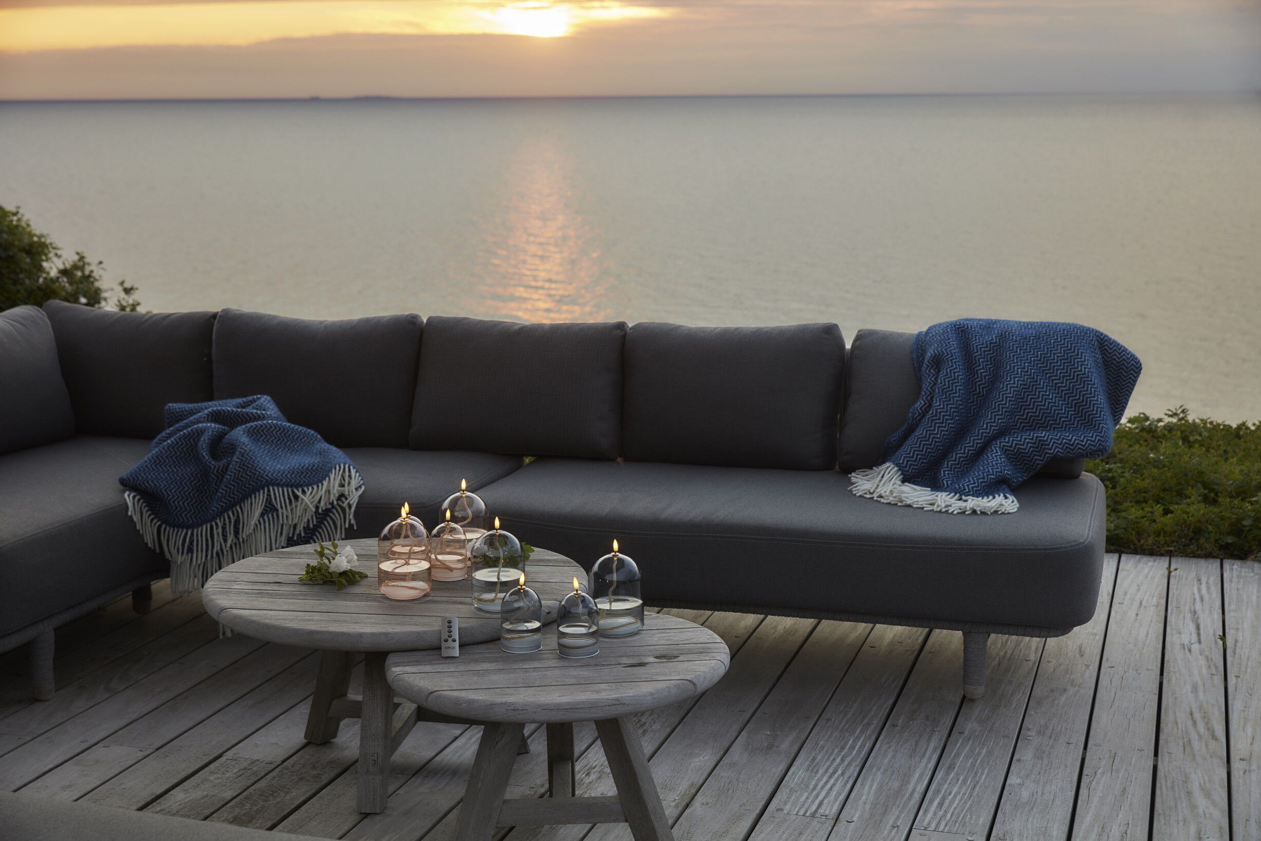 Dea &Oslash;11xH15cm, Gr&aring;, Batteri