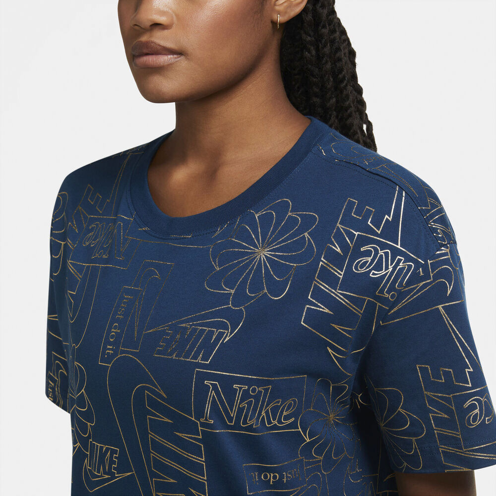 Nike Sportswear