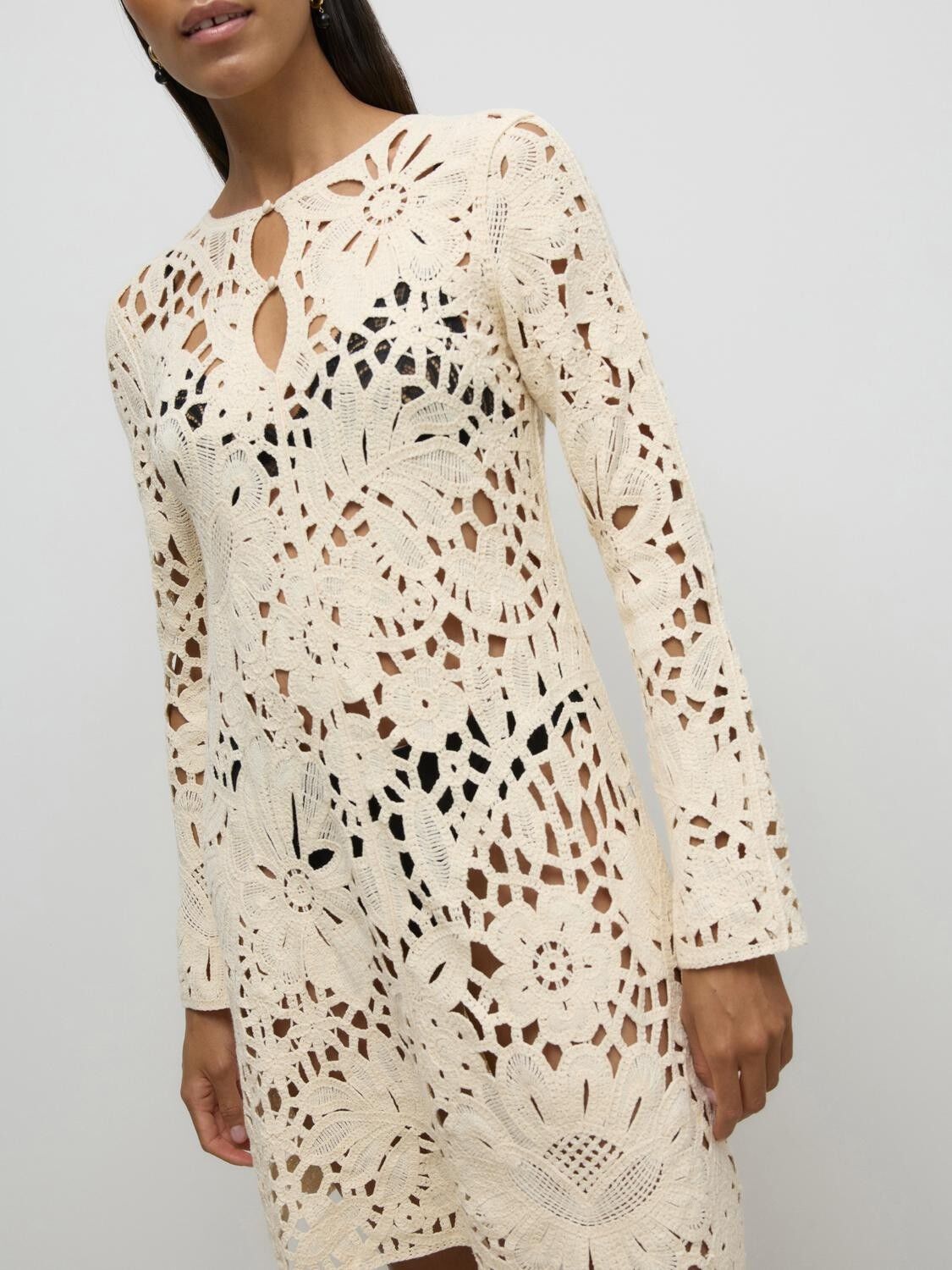 AWALISON LS V-NECK SHORT DRESS