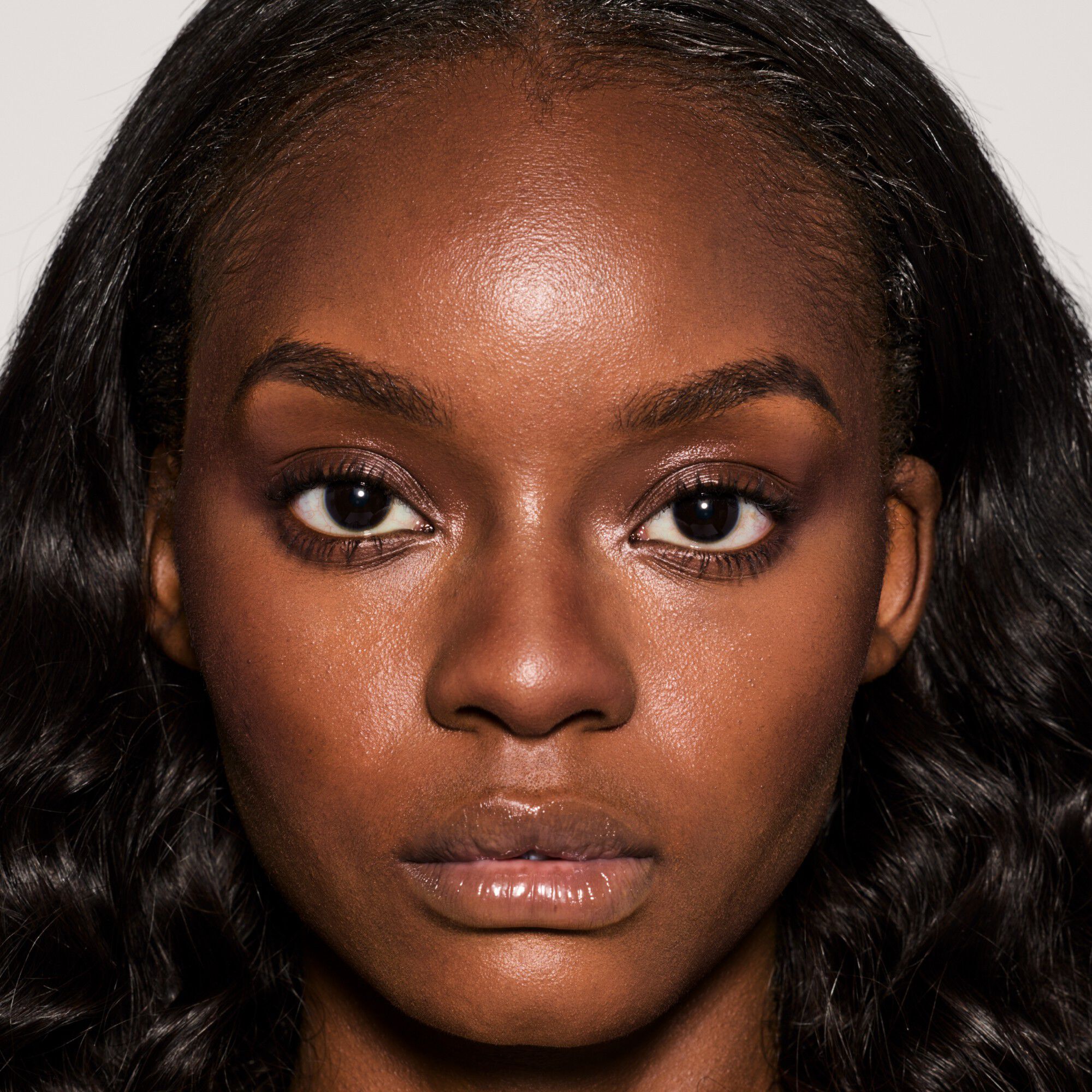 MATCH STIX MATTE SKINSTICK EBONY