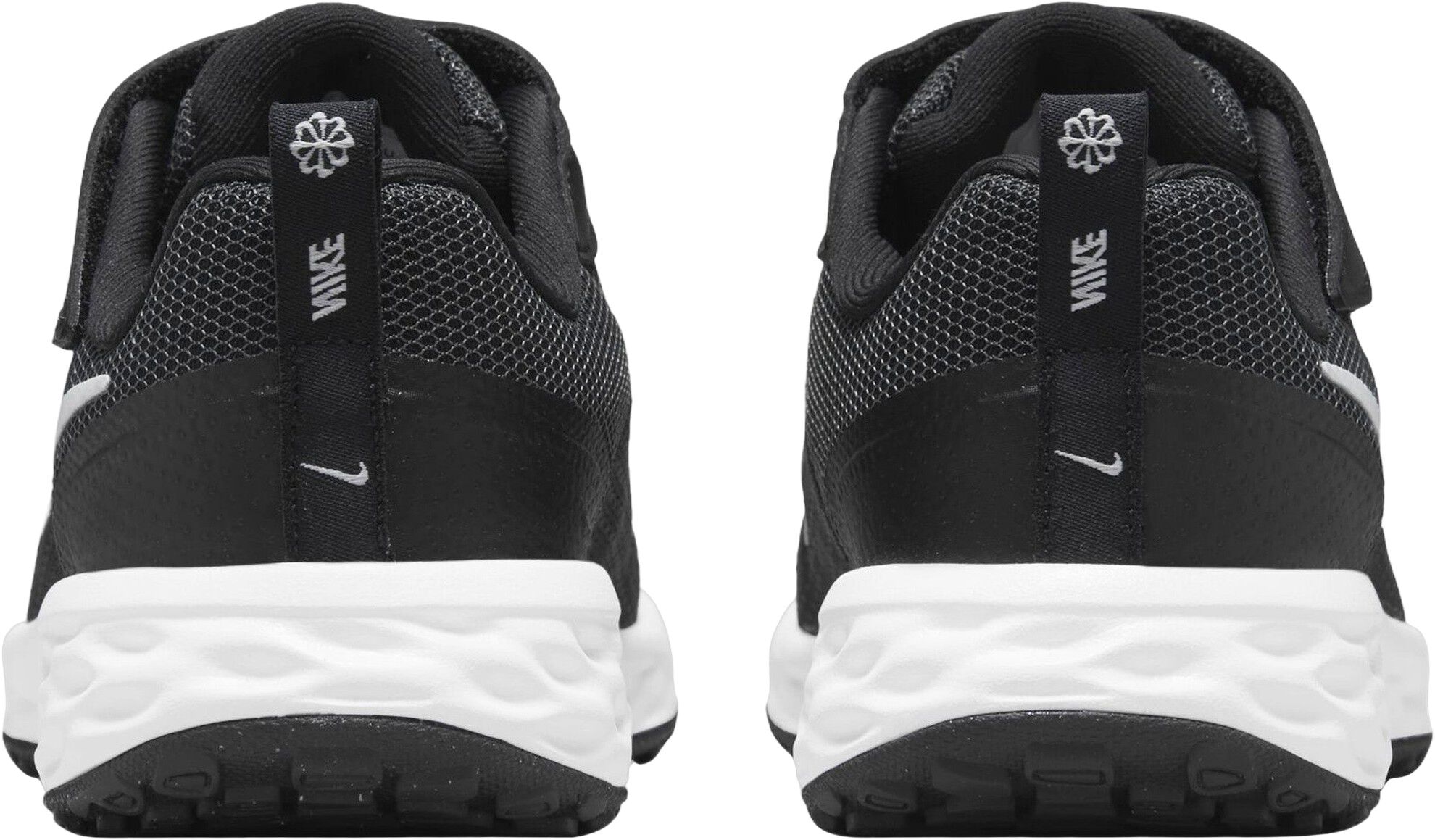 Revolution 6 sneakers