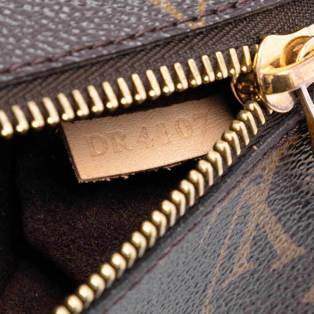 Louis Vuitton Pochette M&eacute;tis