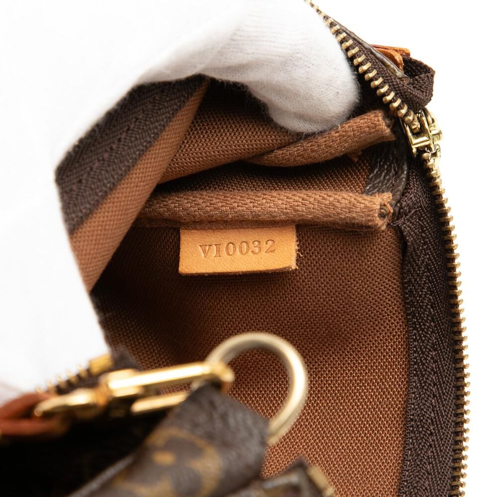 Louis Vuitton Pochette Accessoires