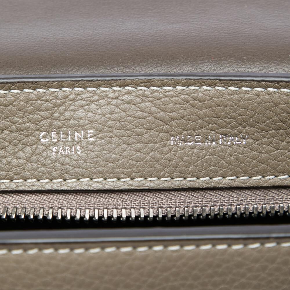 C&eacute;line Trapeze
