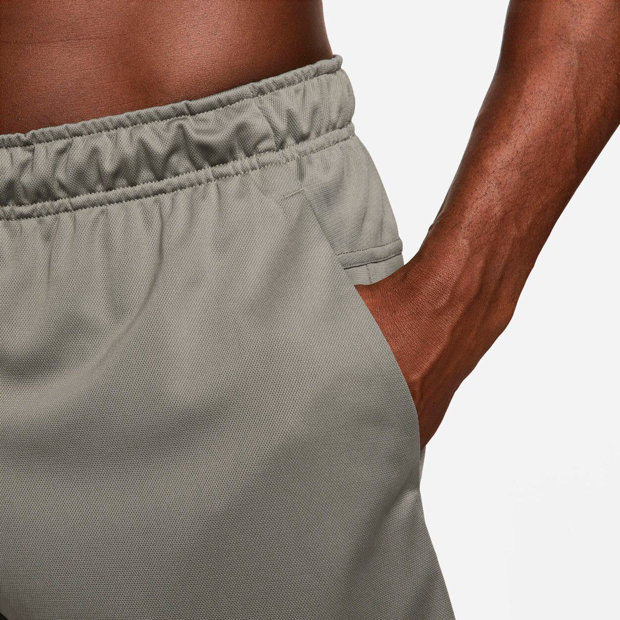 Totality 7 Inch L&oslash;be Shorts