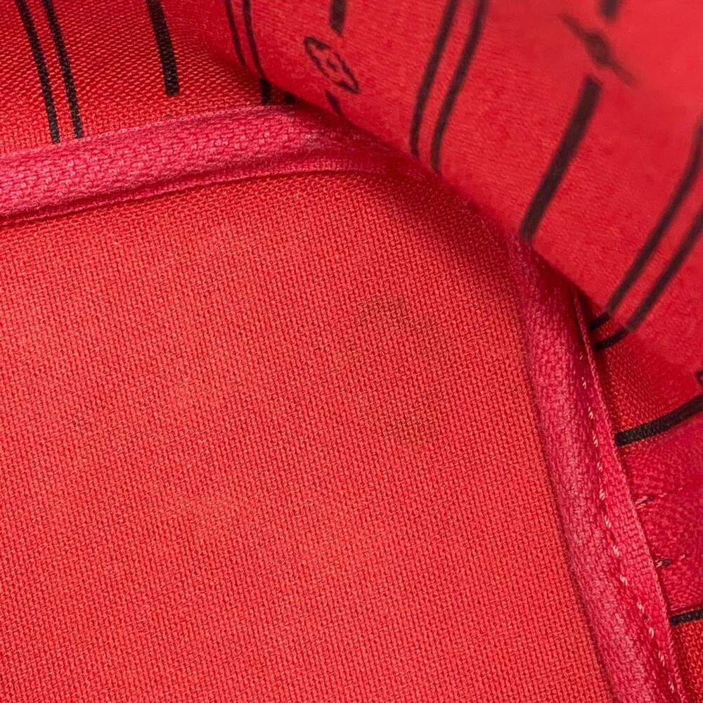 Louis Vuitton Neverfull