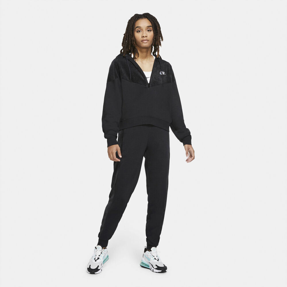 Sportswear Heritage H&aelig;ttetr&oslash;je