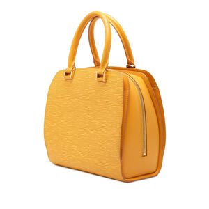 Louis Vuitton Pont Neuf