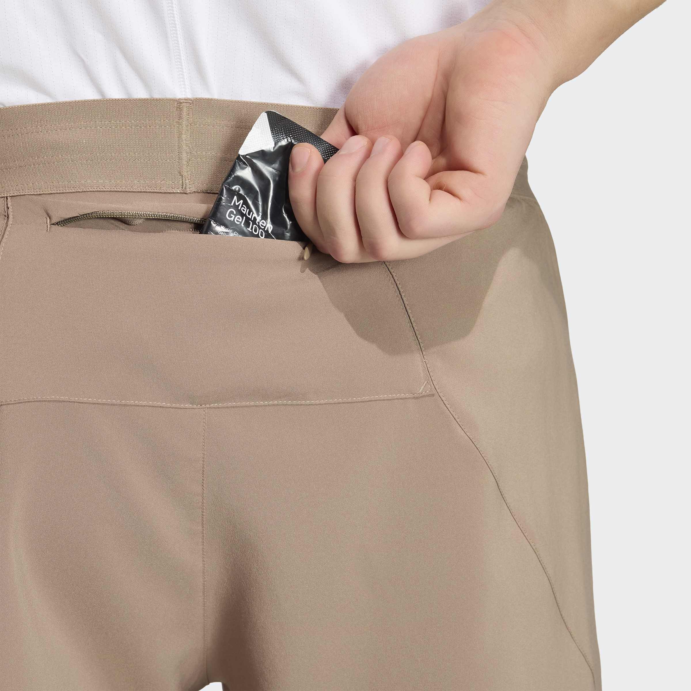 adi365 Essentials L&oslash;be Shorts