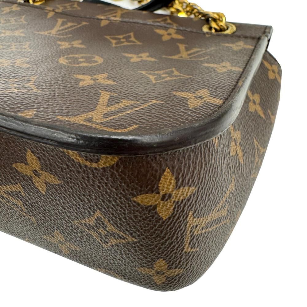 Louis Vuitton Shoulder Bags
